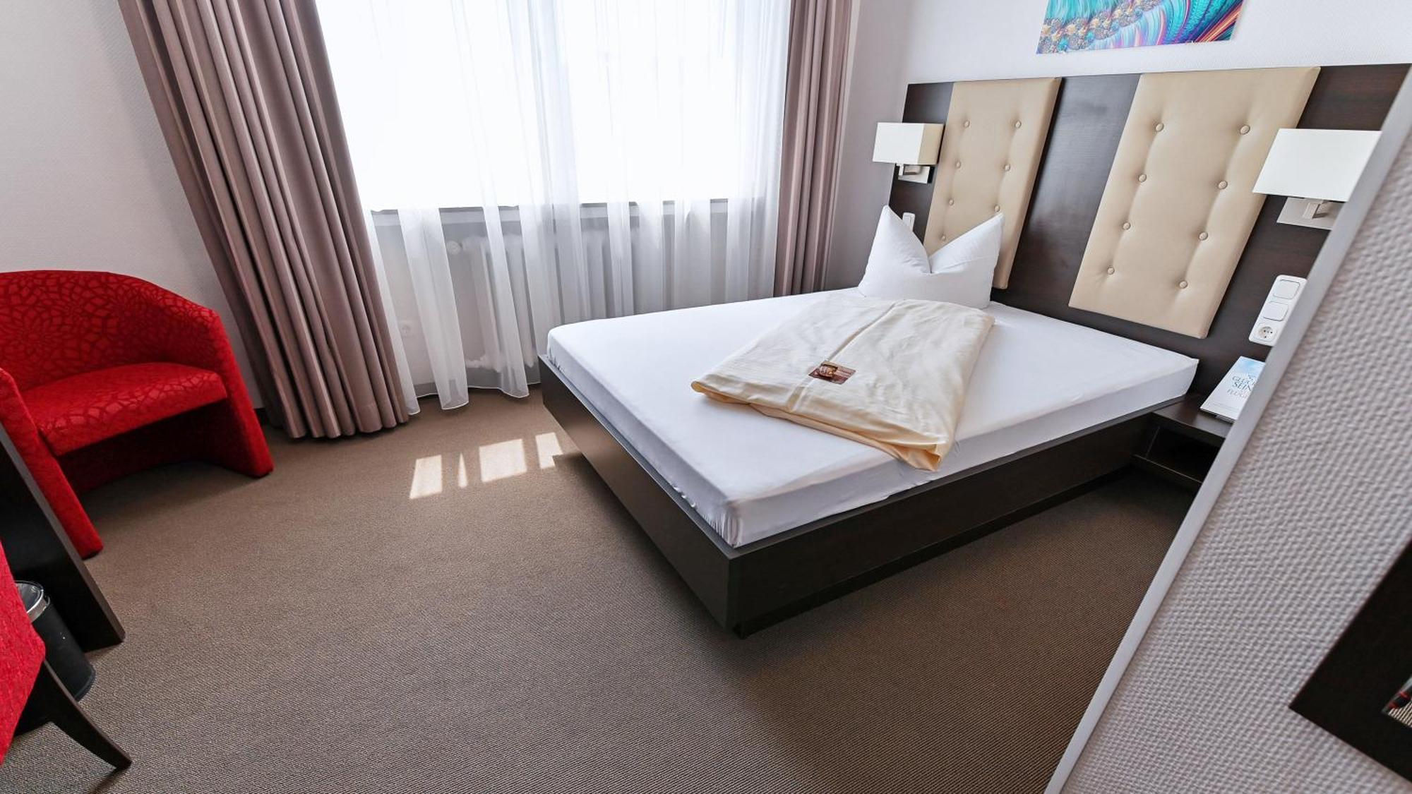 Hotel Monopol Gelsenkirchen Bagian luar foto